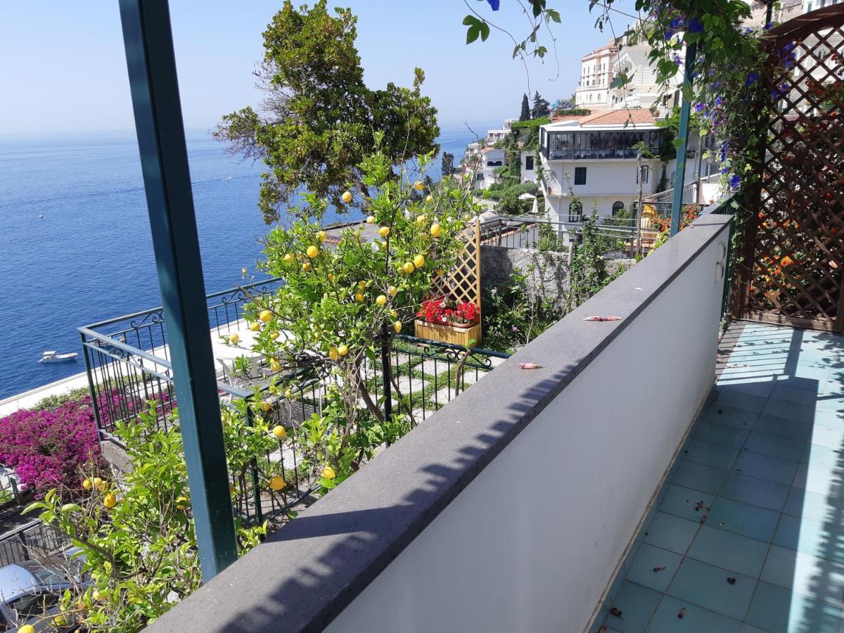 Amalfi Blue Flowers A المظهر الخارجي الصورة