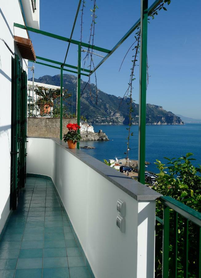 Amalfi Blue Flowers A المظهر الخارجي الصورة